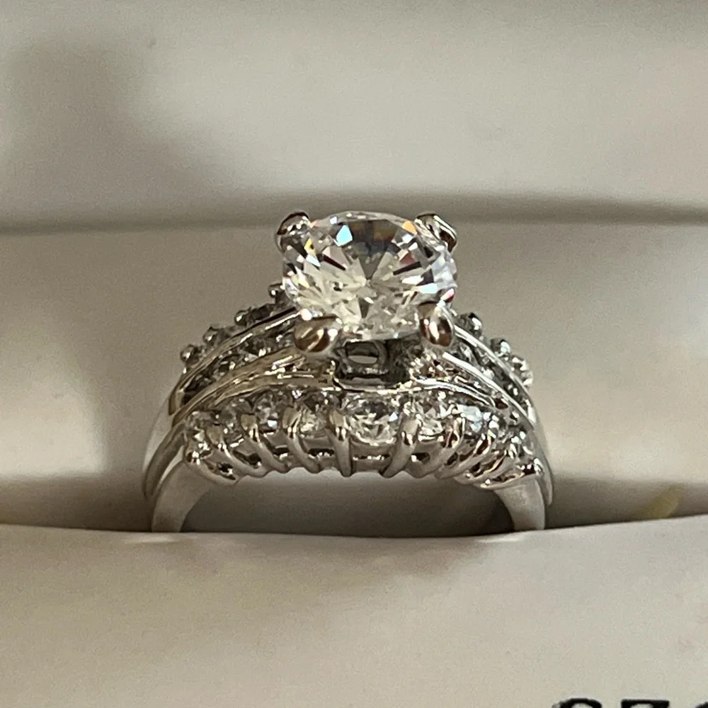 Gorgeous and Fun Tivoli Fashion Diamond Ring